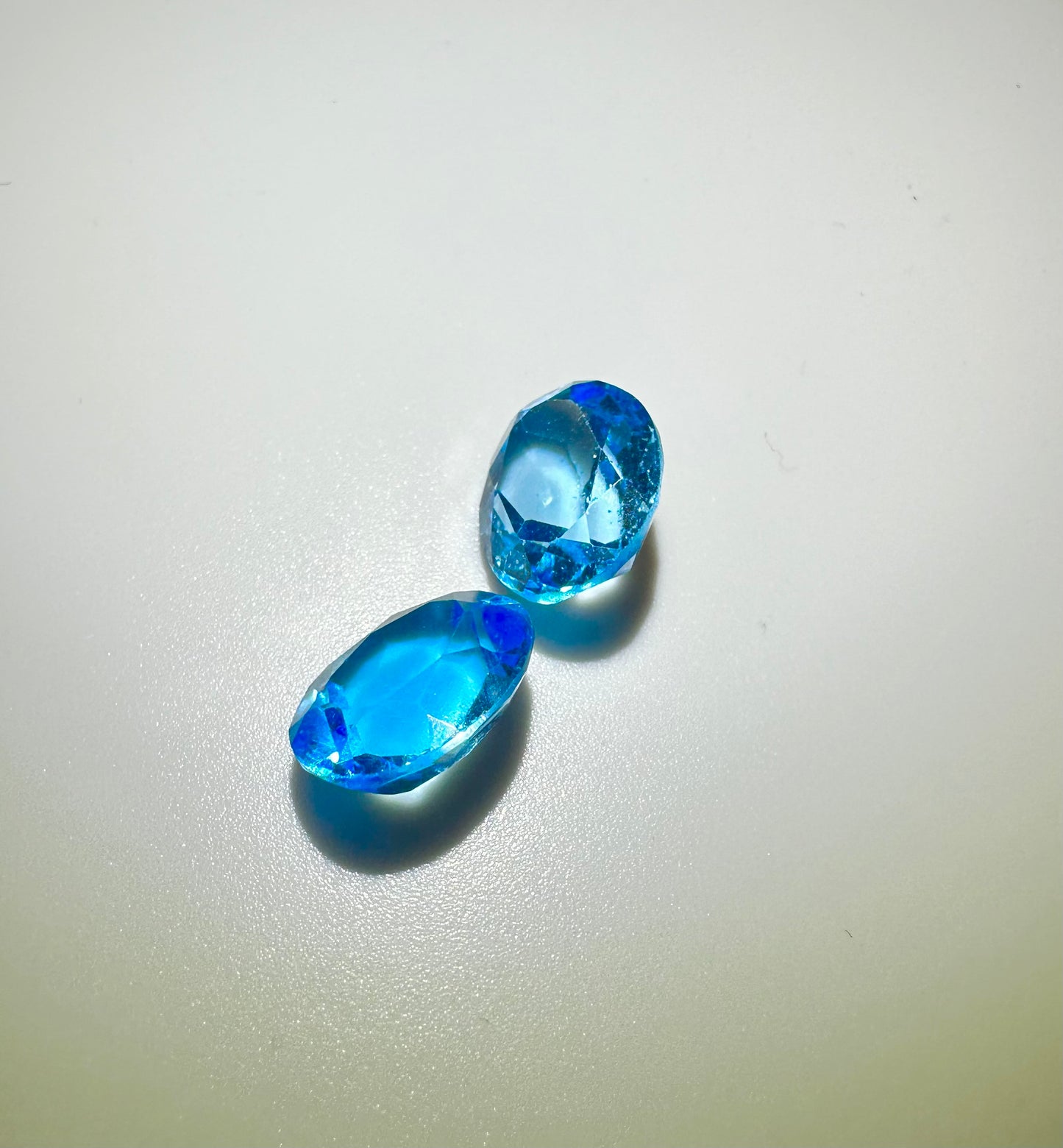 Pair loose Stone Blue Topaz